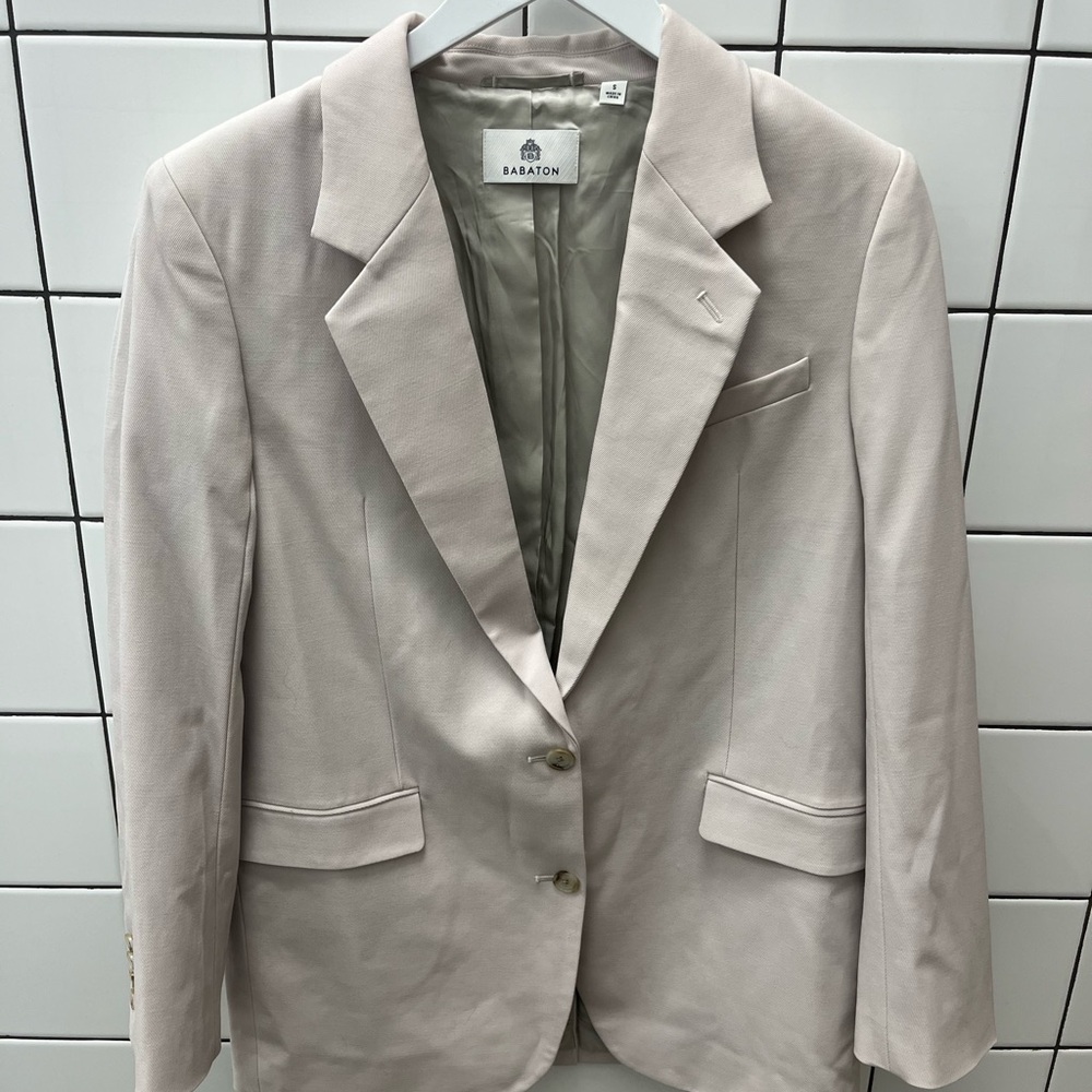Aritzia Babaton Light Blush Pink Tailored Blazer